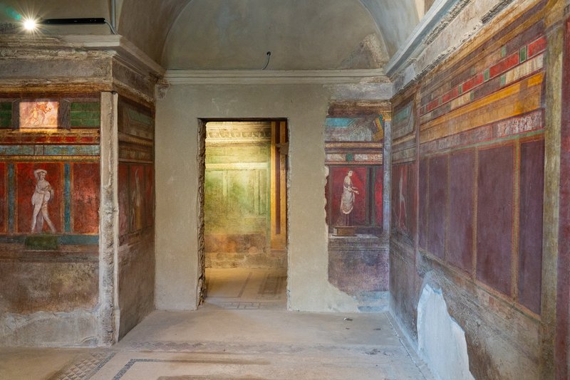 73ea1164-5b95-48ce-8881-fbc9d066ede0